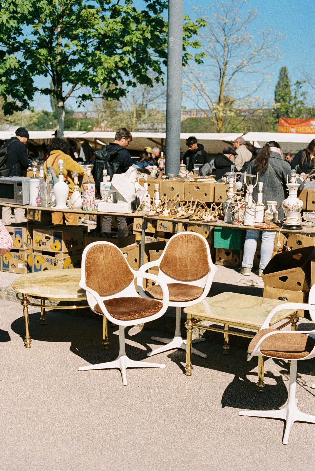 Flohmarkt am Mauerpark — Foto auf dem Markt.